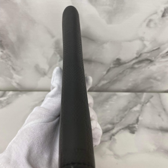 Louis Vuitton Wallet - Picture 14 of 14